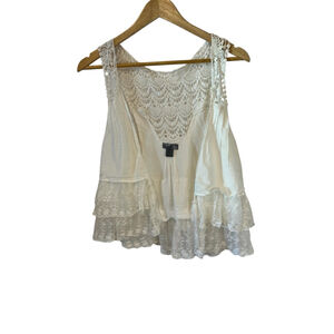 Women’s Boho Vest Cream Lace Sleeveless Small Ruffle